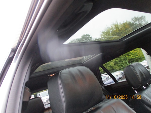 Used Mercedes-Benz E Class 2014 for sale - 76264483: Photo 35