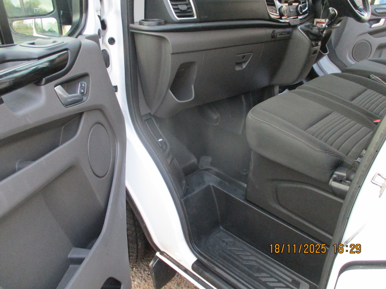 Used Ford Transit Custom 2022 for sale - 76618831: Photo 11