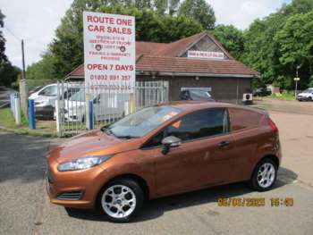 Used Ford Fiesta 2017 for sale - 74882883: Photo