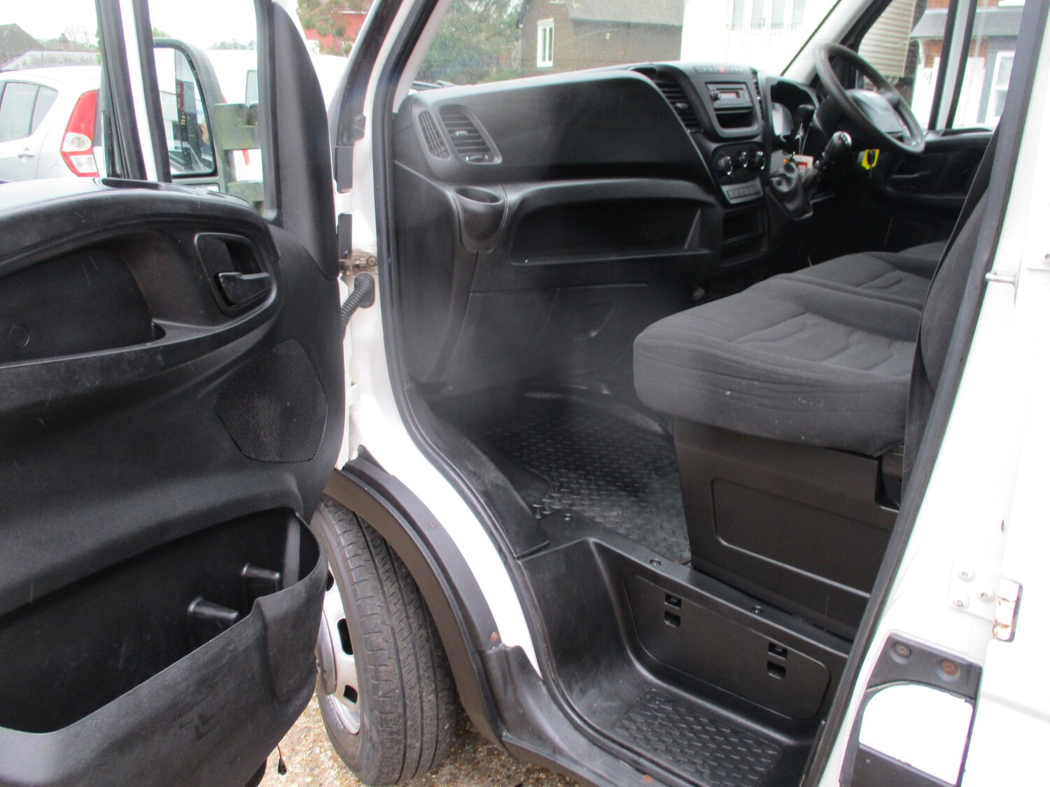 Used Iveco Daily 2015 for sale - 77676638: Photo 12