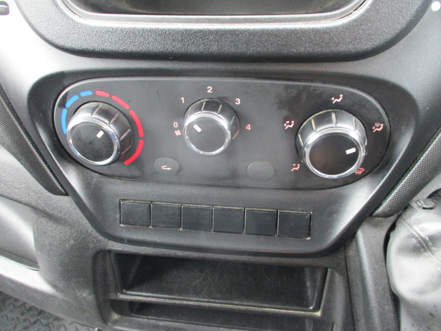 Used Iveco Daily 2015 for sale - 77676638: Photo 18