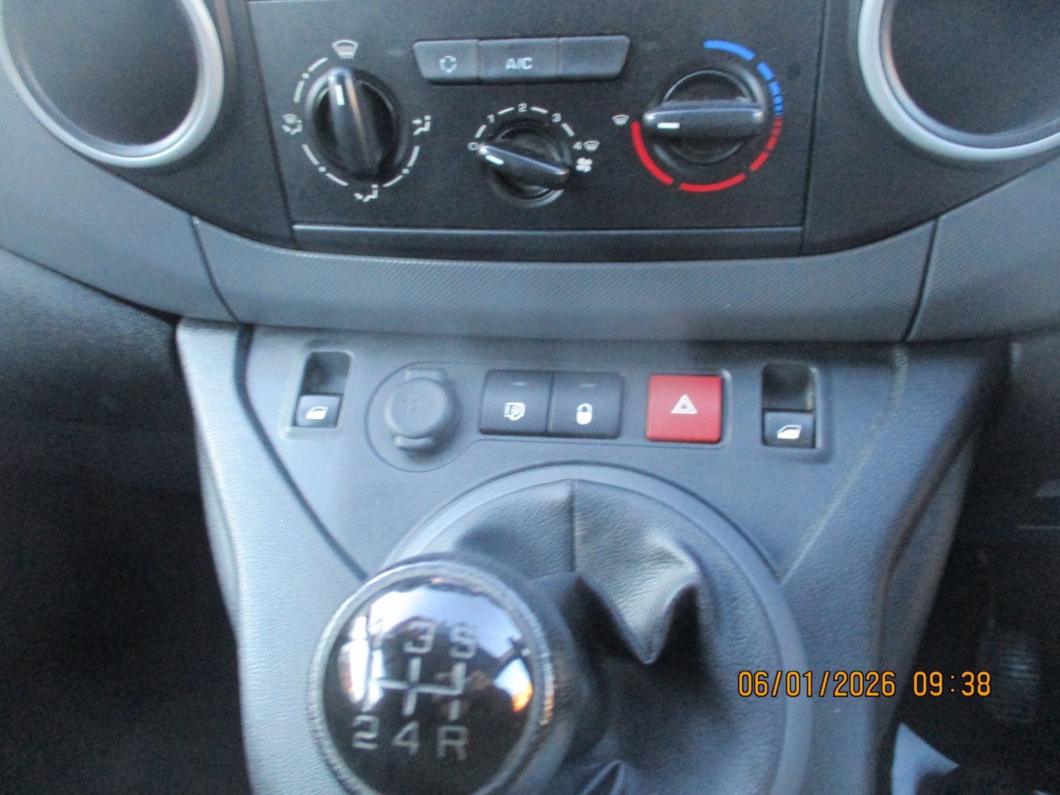 Used Peugeot Partner 2018 for sale - 77118830: Photo 17