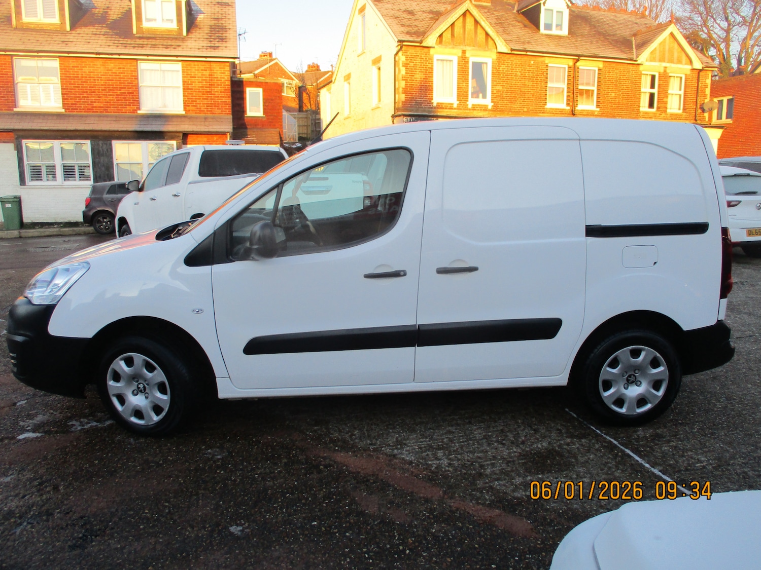 Used Peugeot Partner 2018 for sale - 77118830: Photo 2