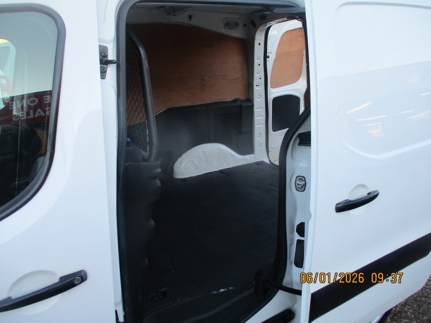 Used Peugeot Partner 2018 for sale - 77118830: Photo 21