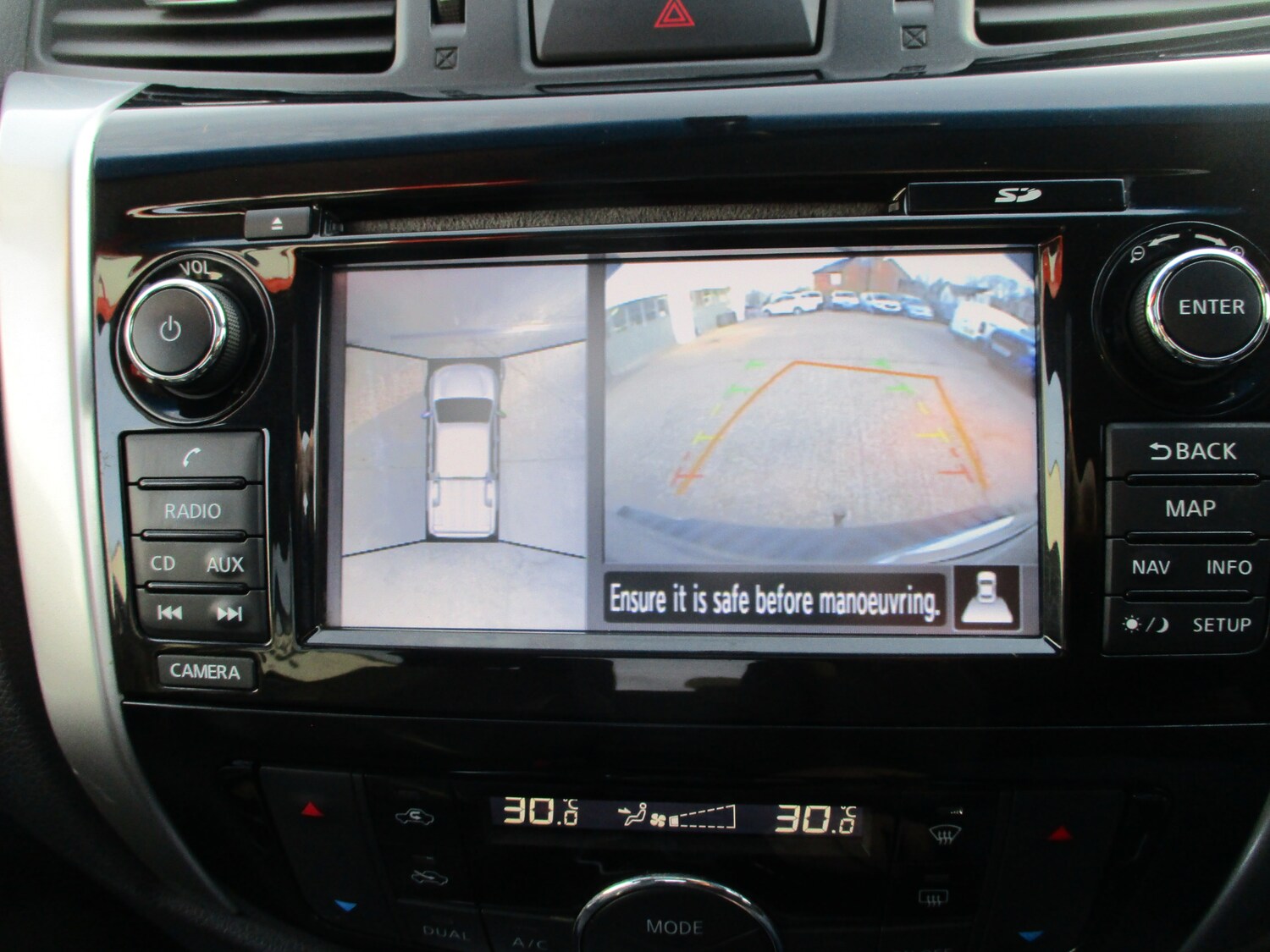 Used Nissan Navara 2017 for sale - 77965785: Photo 18