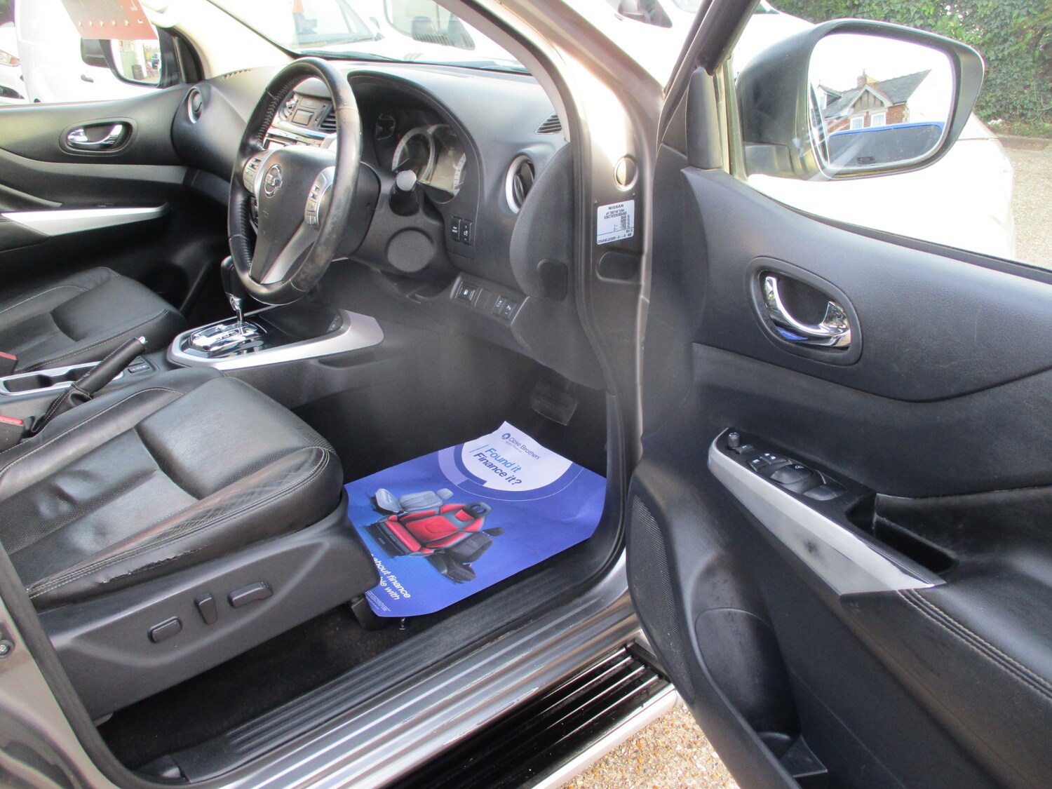 Used Nissan Navara 2017 for sale - 77965785: Photo 25