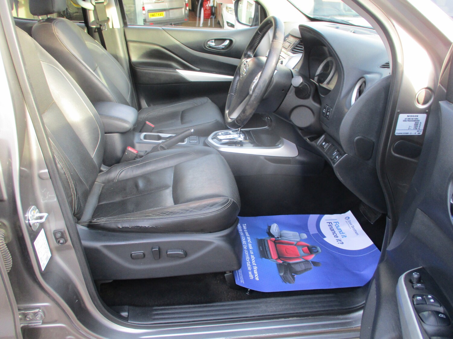 Used Nissan Navara 2017 for sale - 77965785: Photo 26