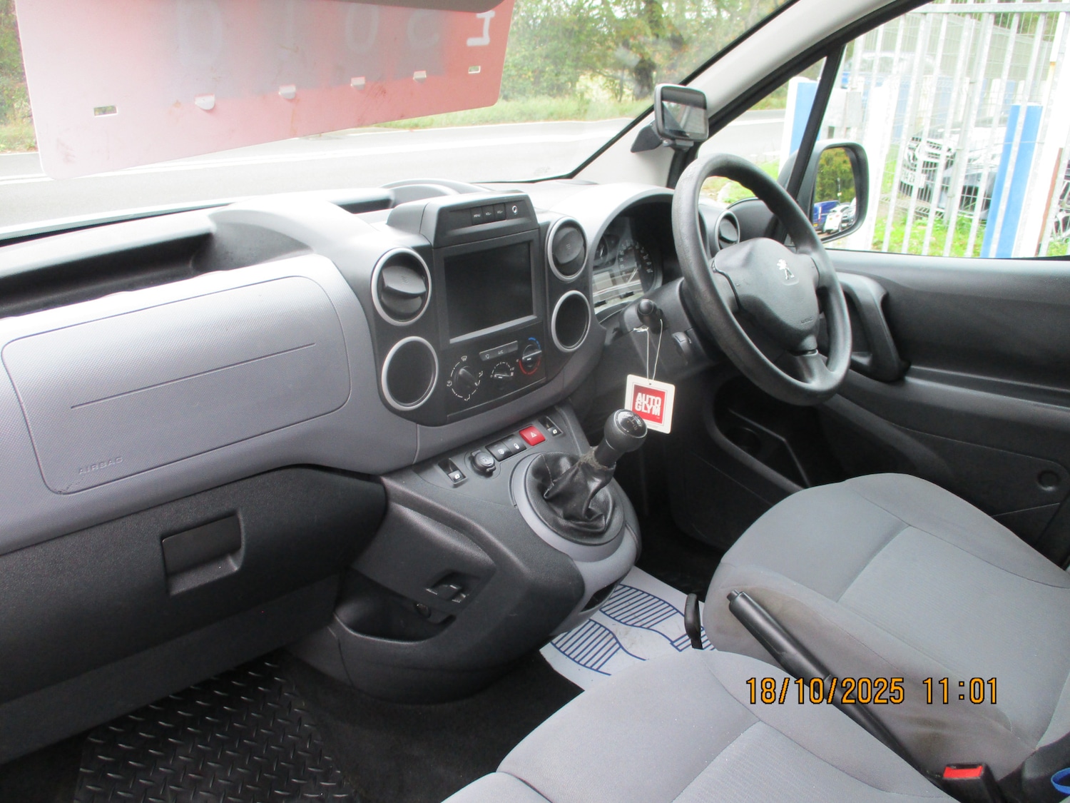 Used Peugeot Partner 2016 for sale - 76309702: Photo 14