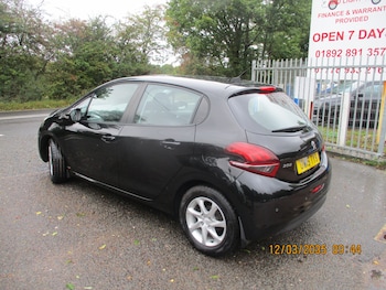 Used Peugeot 208 2015 for sale - 75779710: Photo