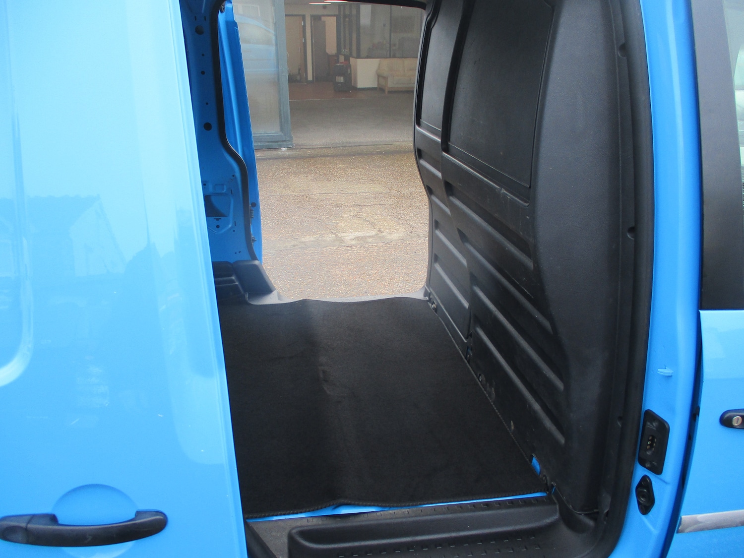 Used Volkswagen Caddy Maxi 2015 for sale - 77541562: Photo 23