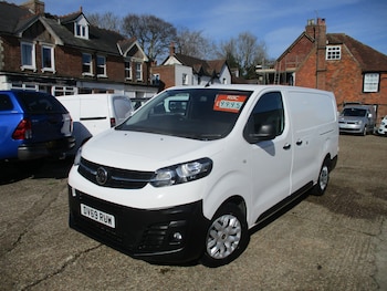 Vauxhall Vivaro feature image