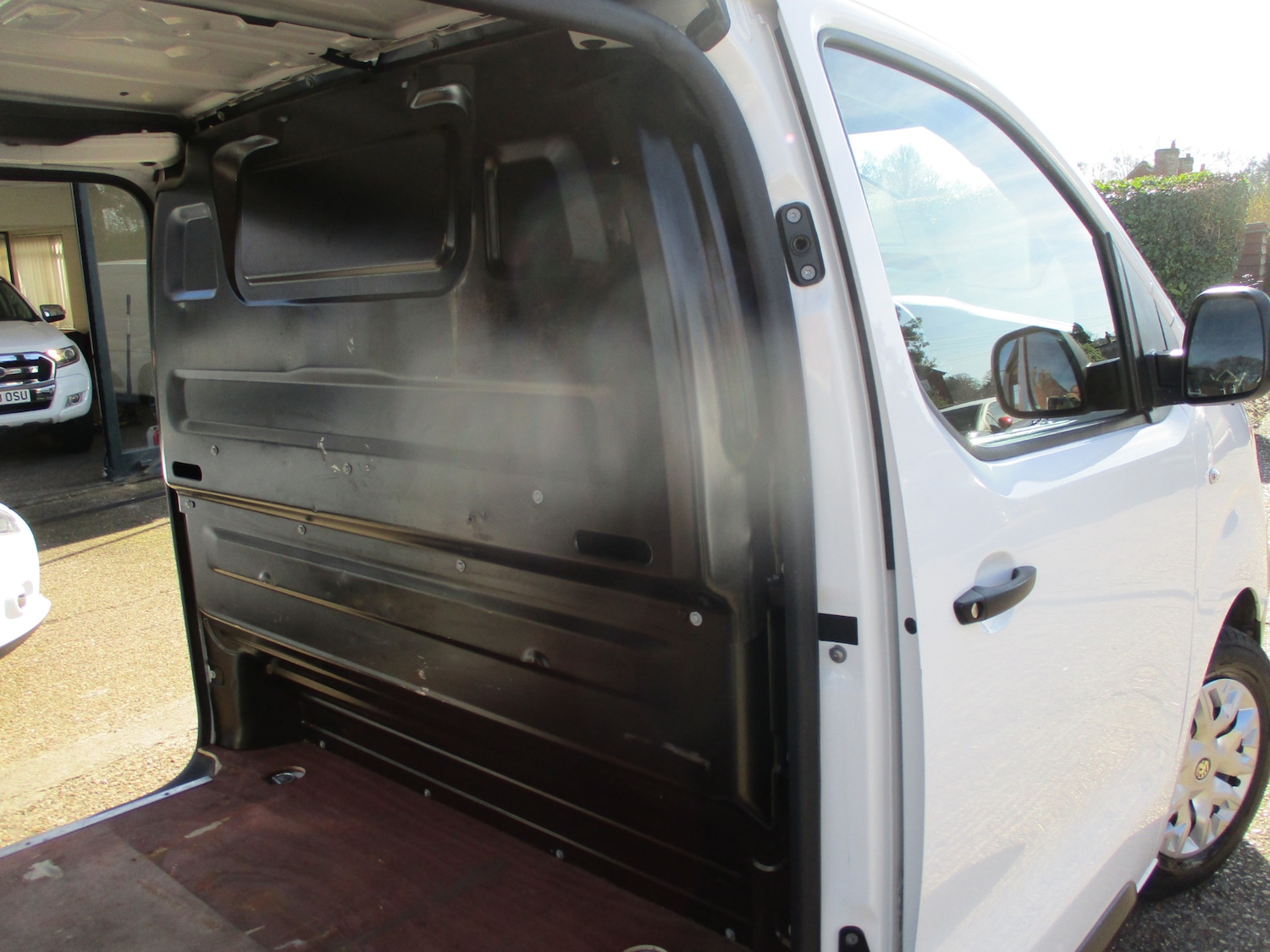 Used Vauxhall Vivaro 2019 for sale - 77717704: Photo 25