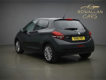 Used Peugeot 208 2016 for sale - 79792680: Photo