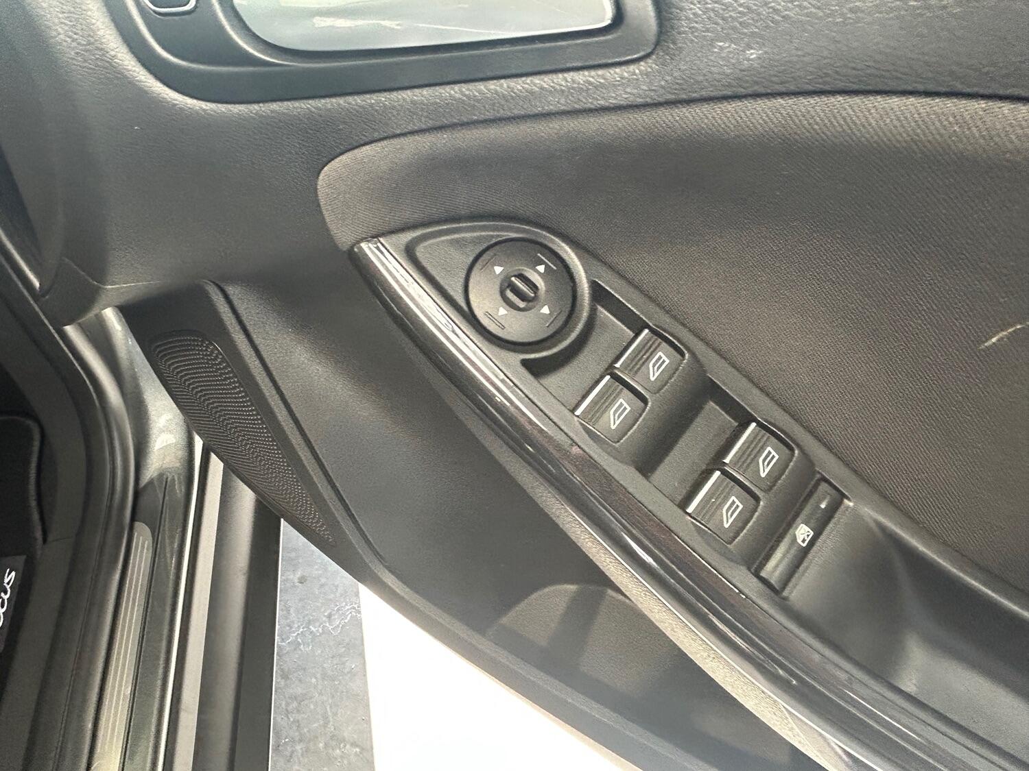 Used Vauxhall Corsa 2016 for sale - 75754803: Photo 14