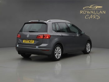 Used Volkswagen Golf SV 2017 for sale - 79566608: Photo