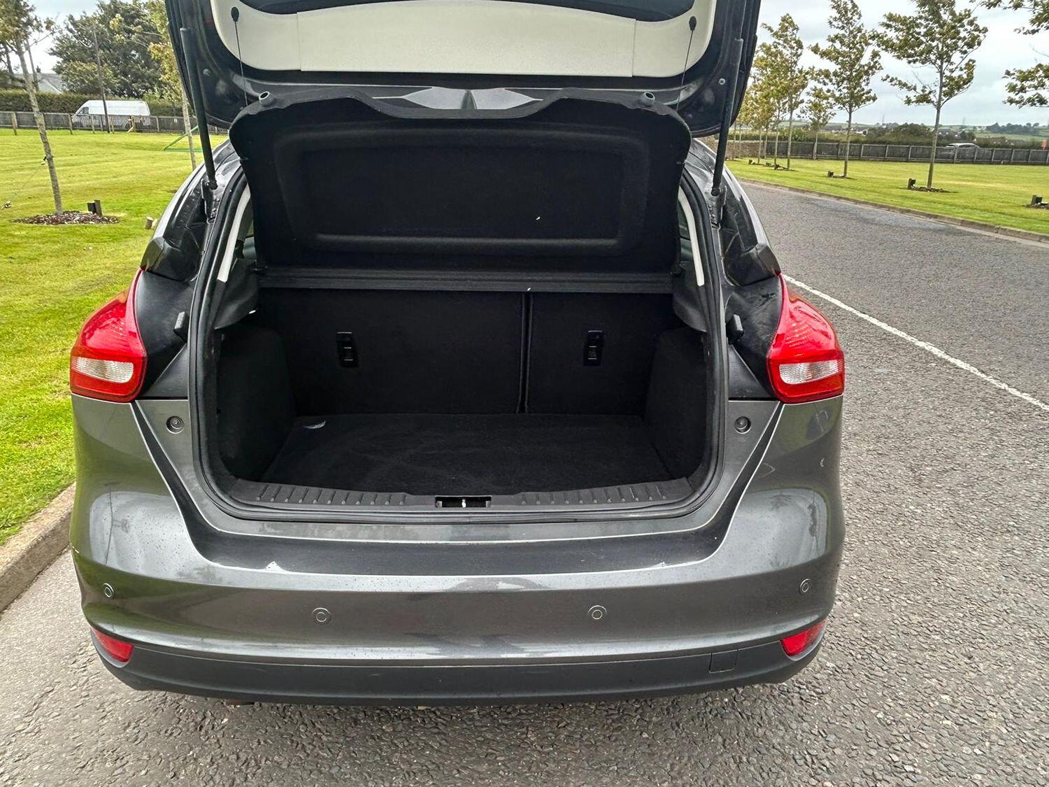 Used Ford Focus 2017 for sale - 76793833: Photo 7