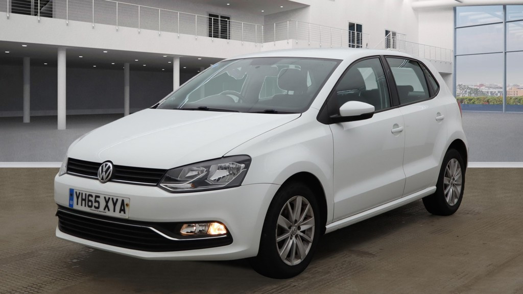 Used Volkswagen Polo 2015 for sale - 76896941: Photo 2