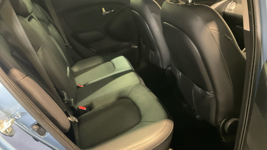 Used Hyundai Ix35 2013 for sale - 76249301: Photo 8