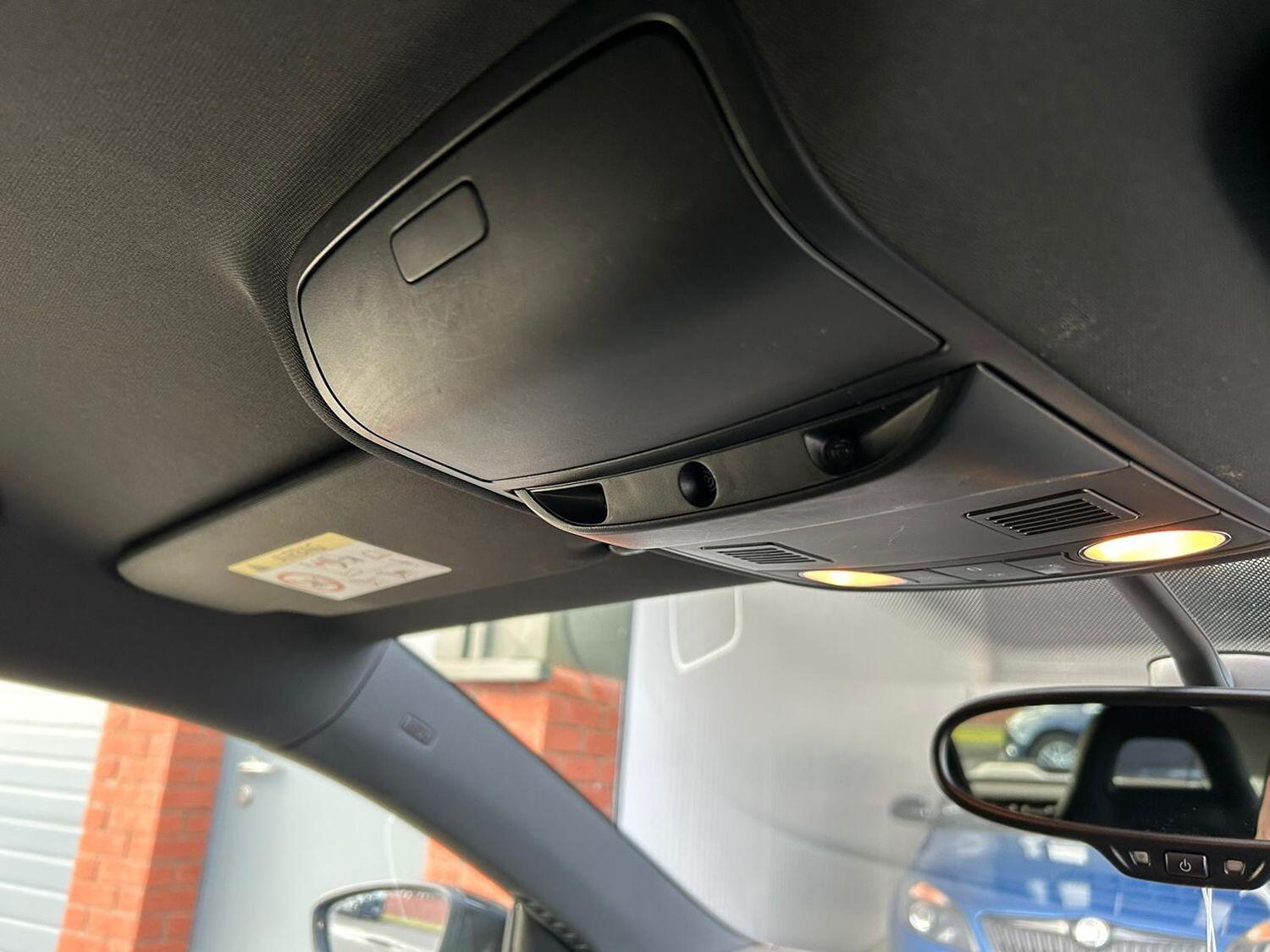 Used Volkswagen Scirocco 2016 for sale - 76198207: Photo 9