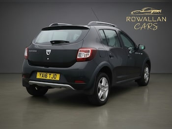 Used Dacia Sandero Stepway 2016 for sale - 79311590: Photo