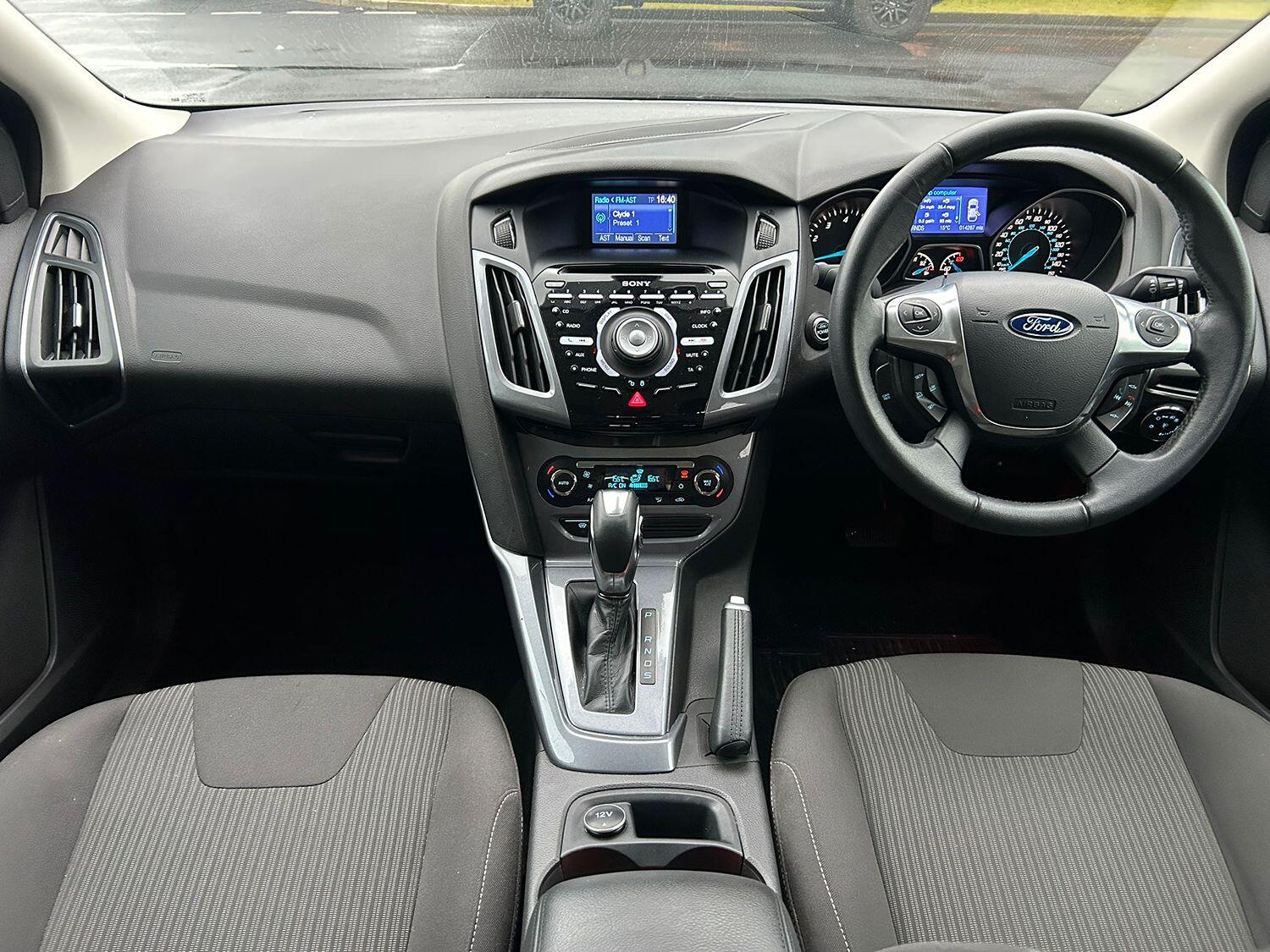 Used Ford Focus 2012 for sale - 76098739: Photo 10