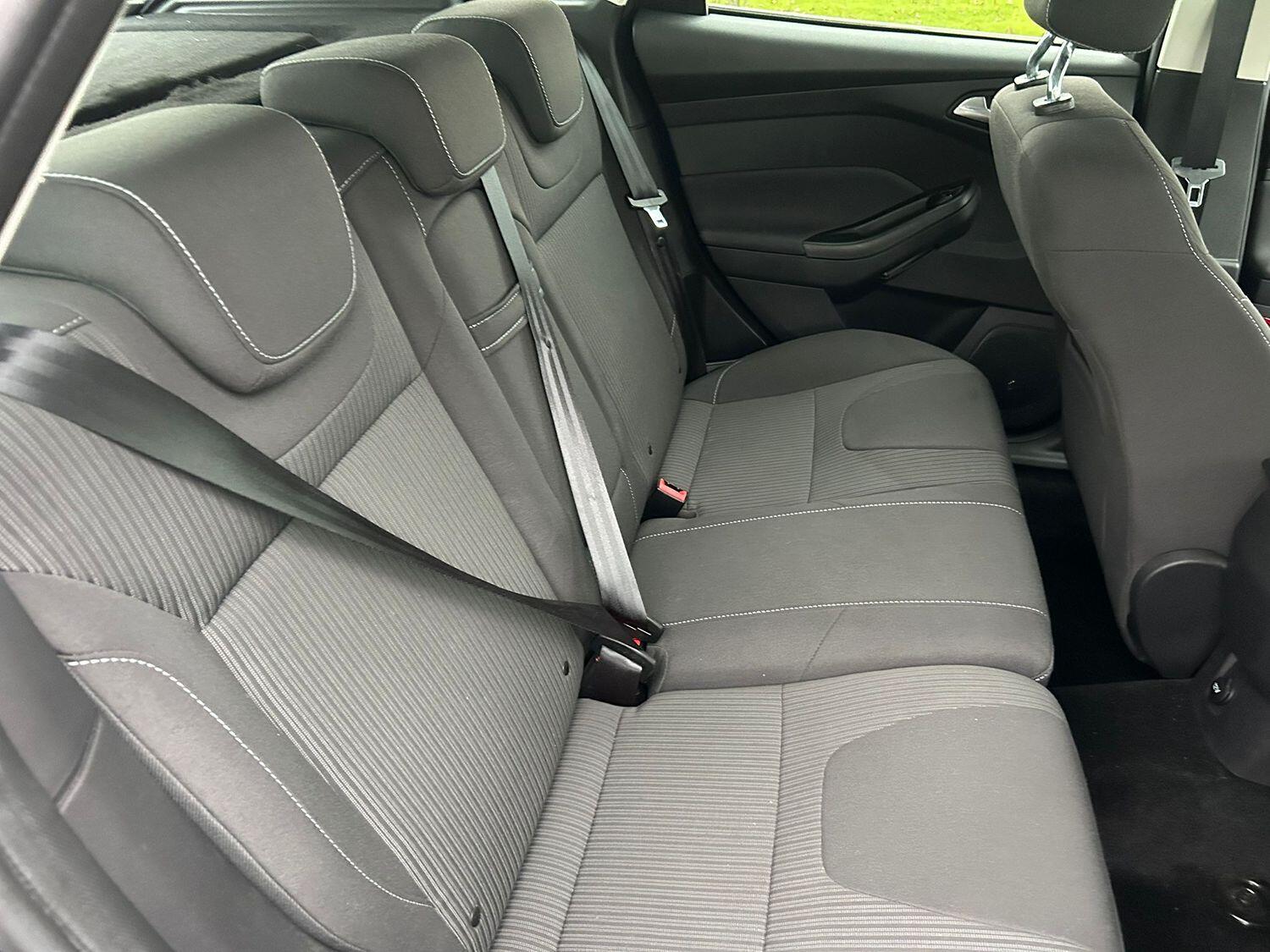 Used Ford Focus 2012 for sale - 76098739: Photo 15