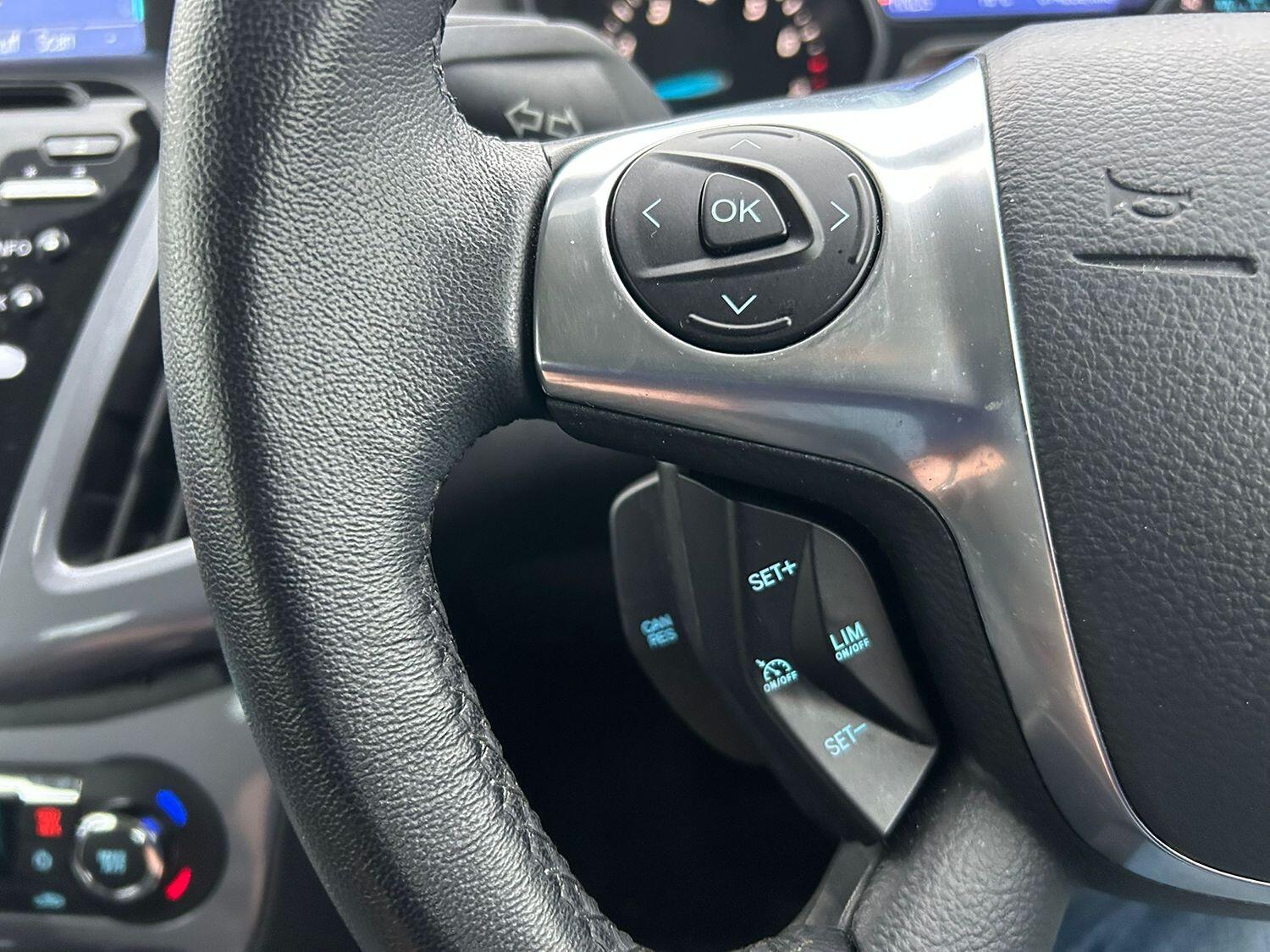 Used Ford Focus 2012 for sale - 76098739: Photo 16