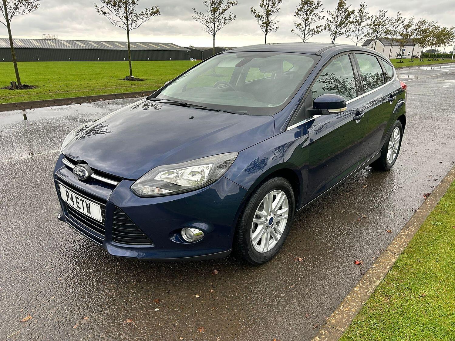 Used Ford Focus 2012 for sale - 76098739: Photo 2