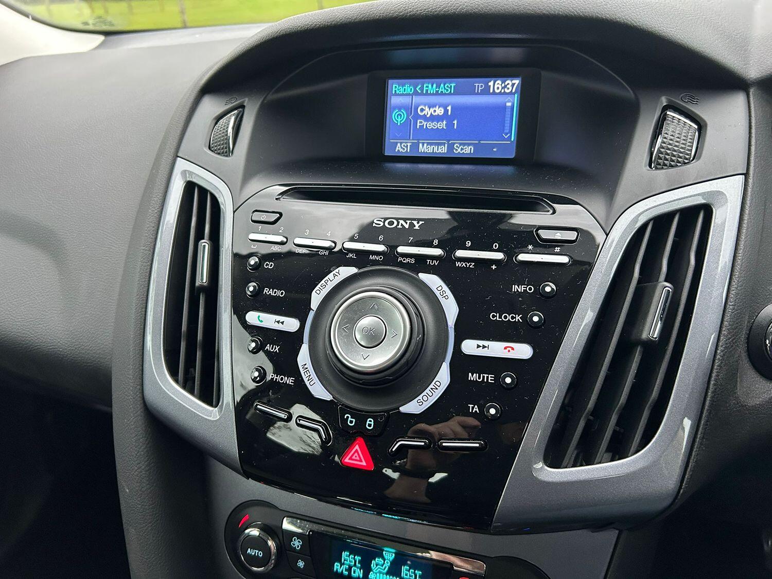 Used Ford Focus 2012 for sale - 76098739: Photo 20