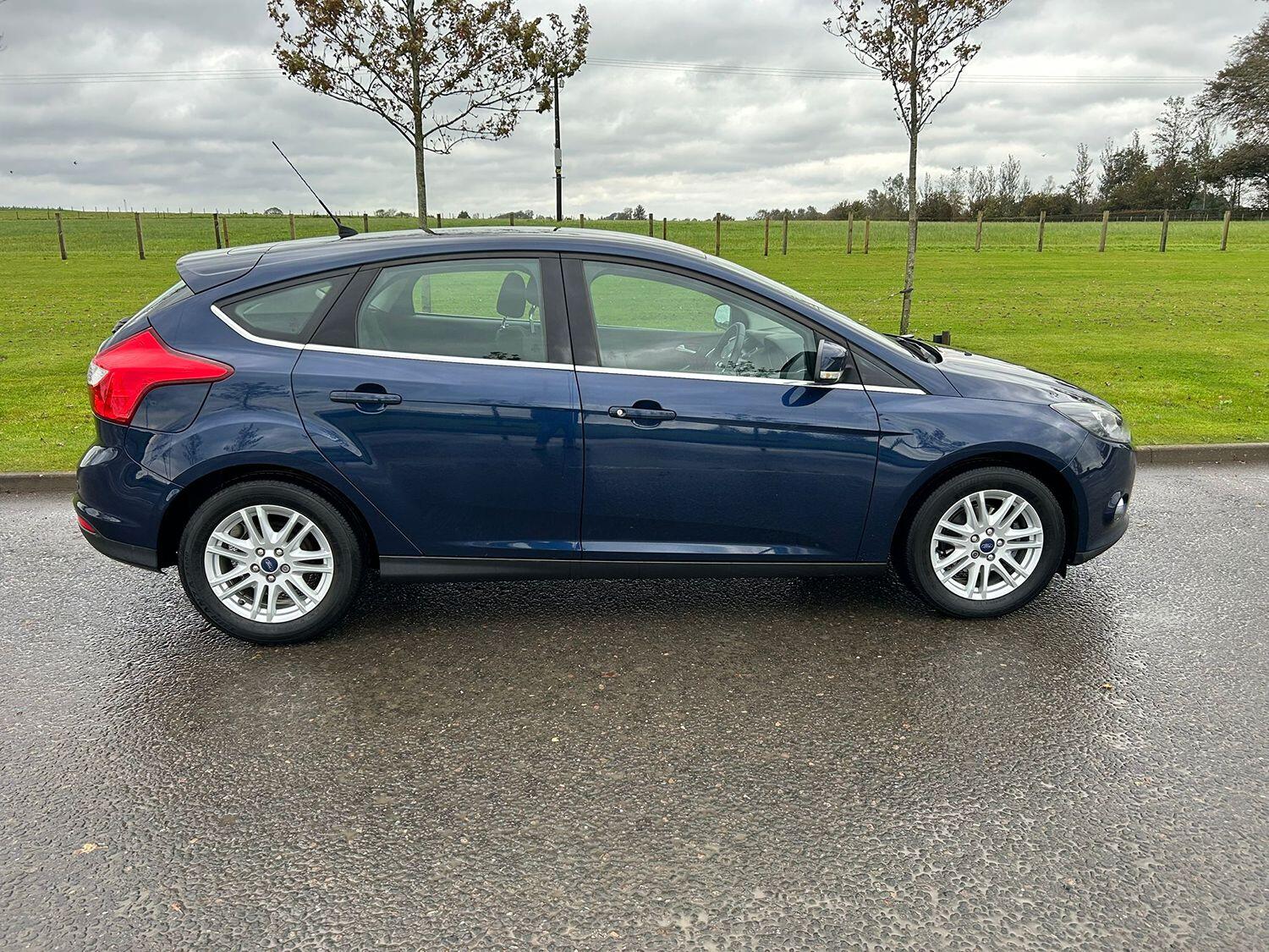 Used Ford Focus 2012 for sale - 76098739: Photo 3