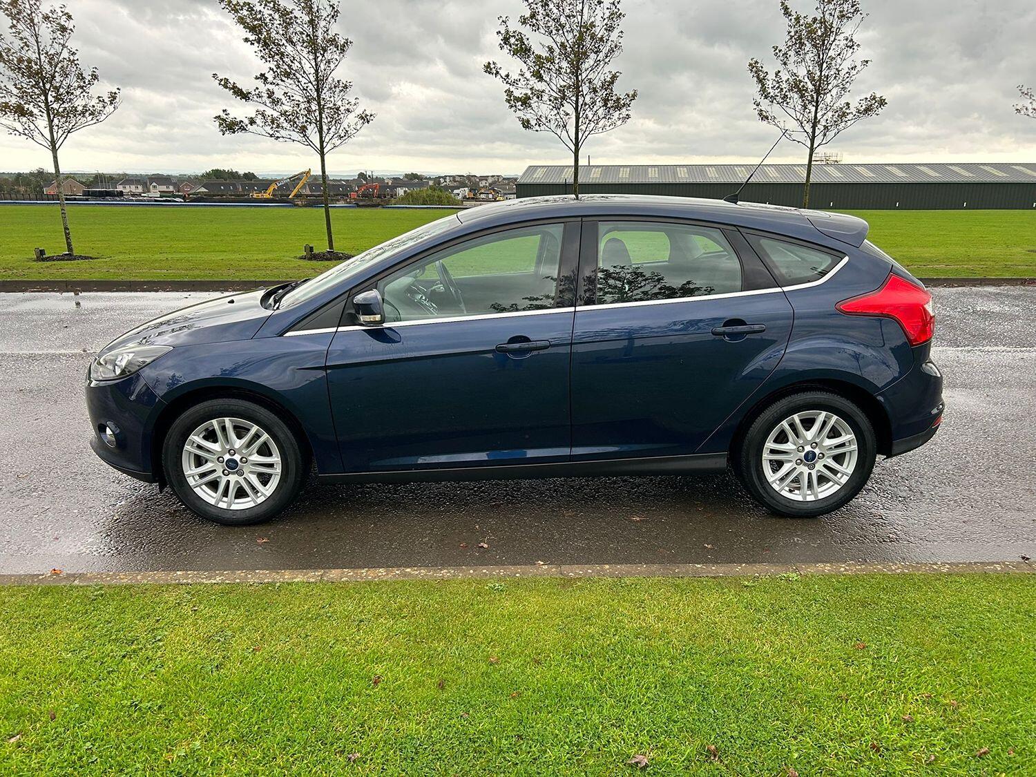 Used Ford Focus 2012 for sale - 76098739: Photo 4