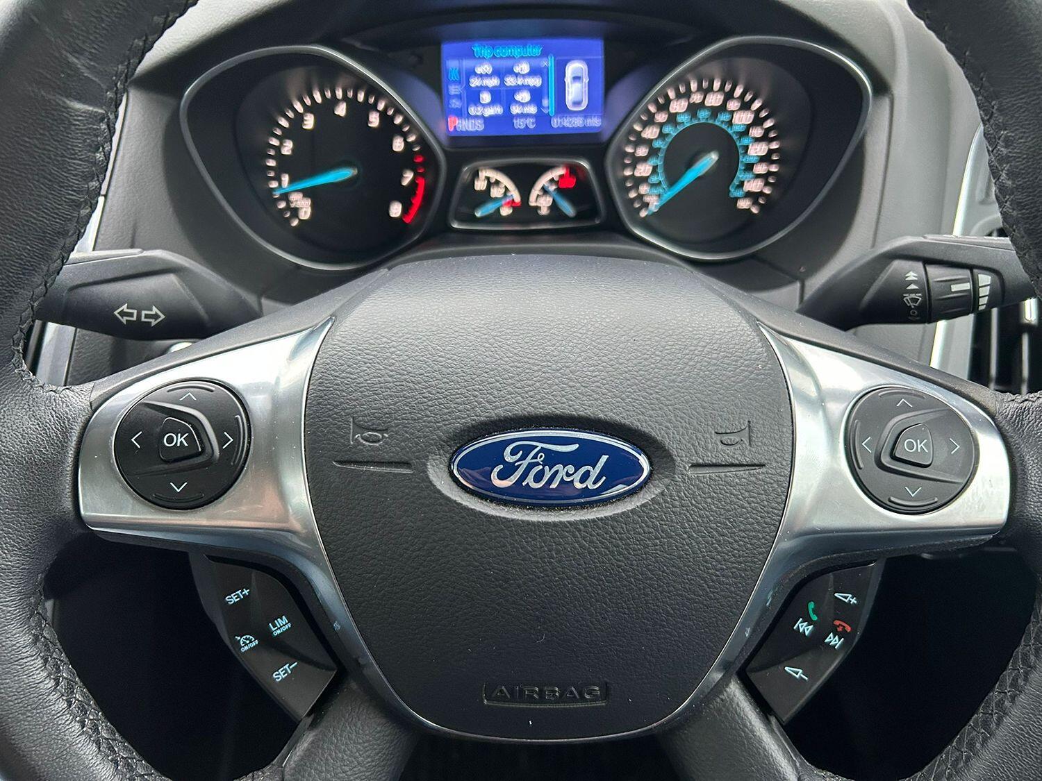 Used Ford Focus 2012 for sale - 76098739: Photo 9