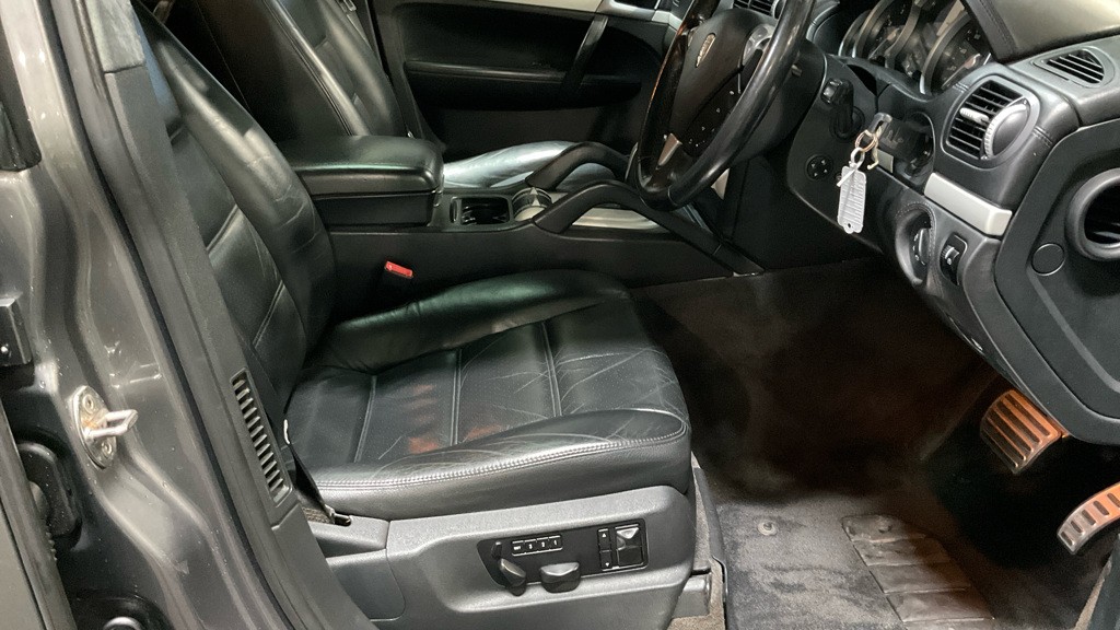 Used Porsche Cayenne 2007 for sale - 76637470: Photo 13