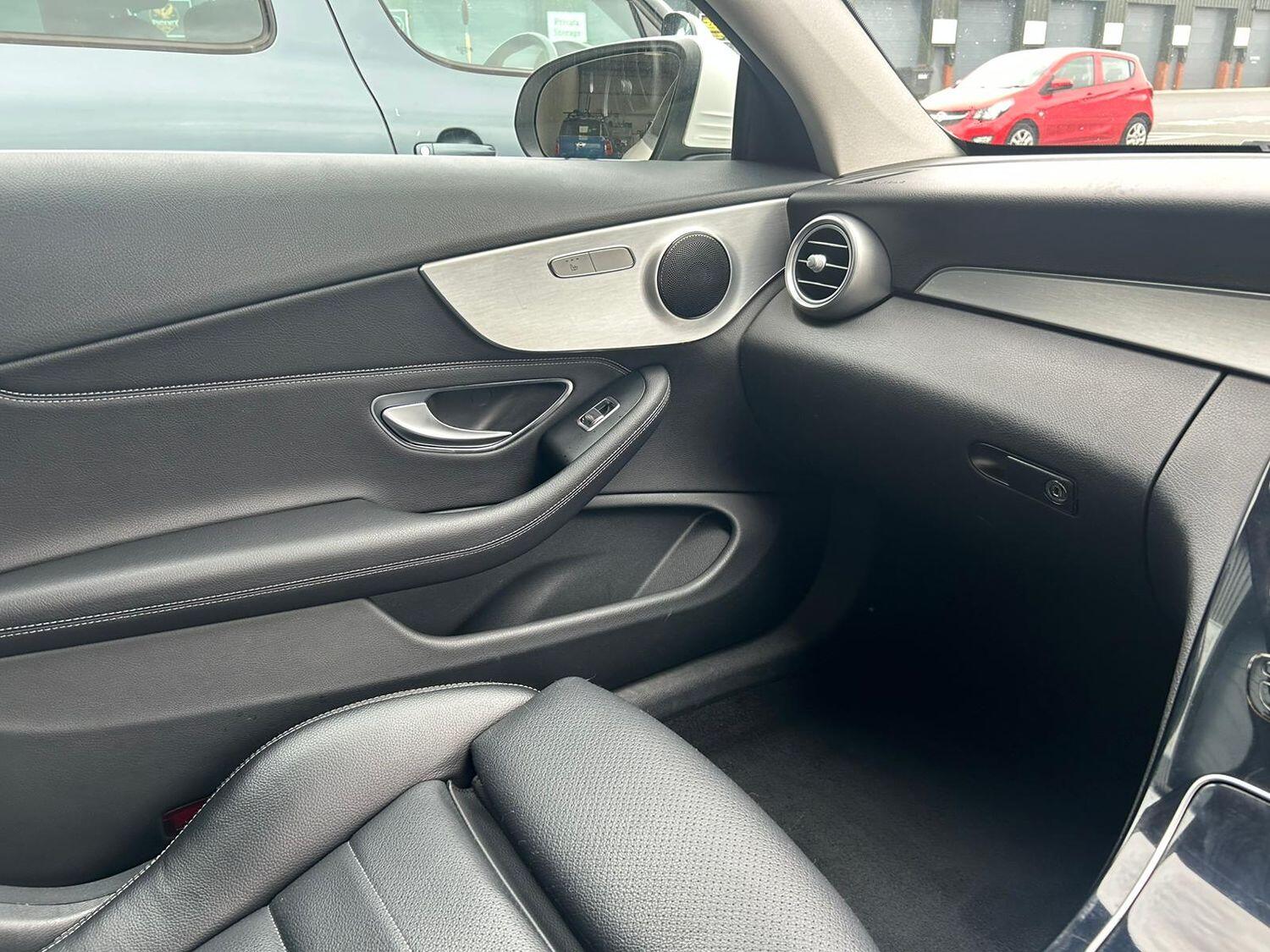 Used Mercedes-Benz C Class 2016 for sale - 76637463: Photo 12