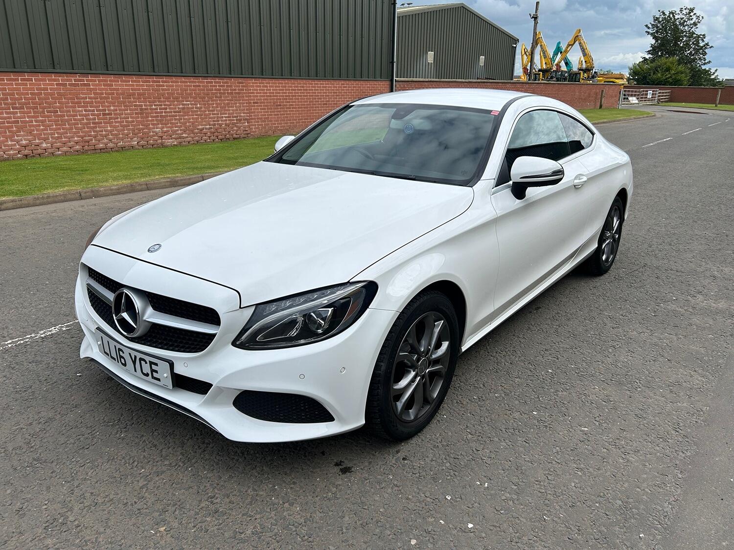 Used Mercedes-Benz C Class 2016 for sale - 76637463: Photo 2