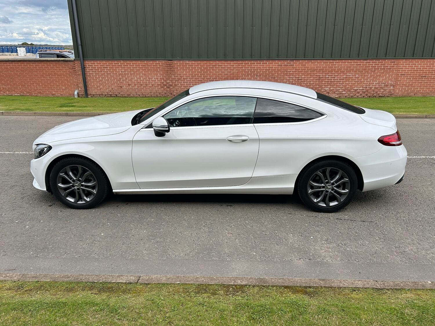 Used Mercedes-Benz C Class 2016 for sale - 76637463: Photo 5