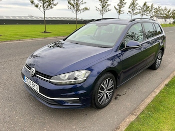 Used Volkswagen Golf 2018 for sale - 75862107: Photo