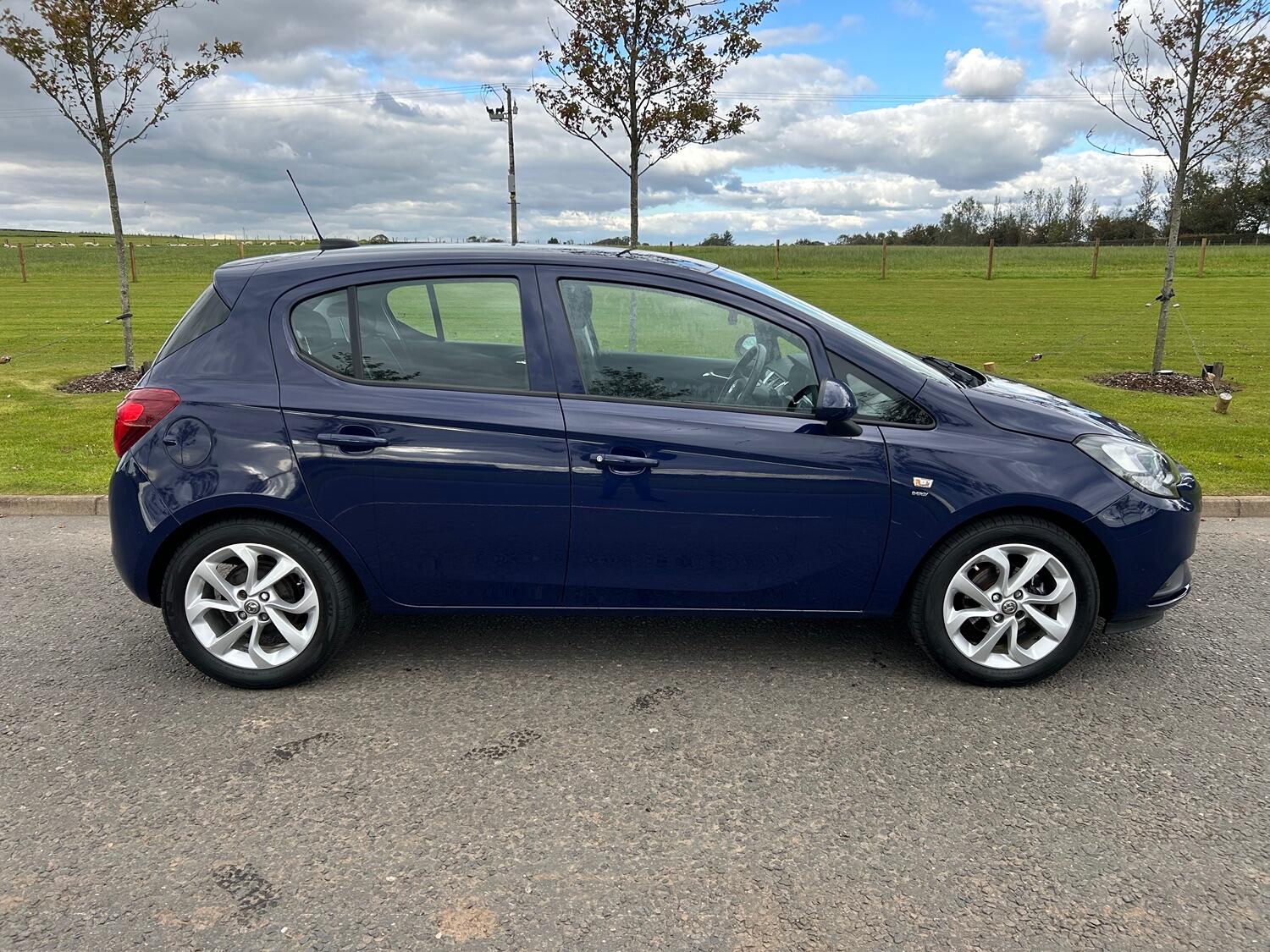 Used Vauxhall Corsa 2016 for sale - 76793831: Photo 2
