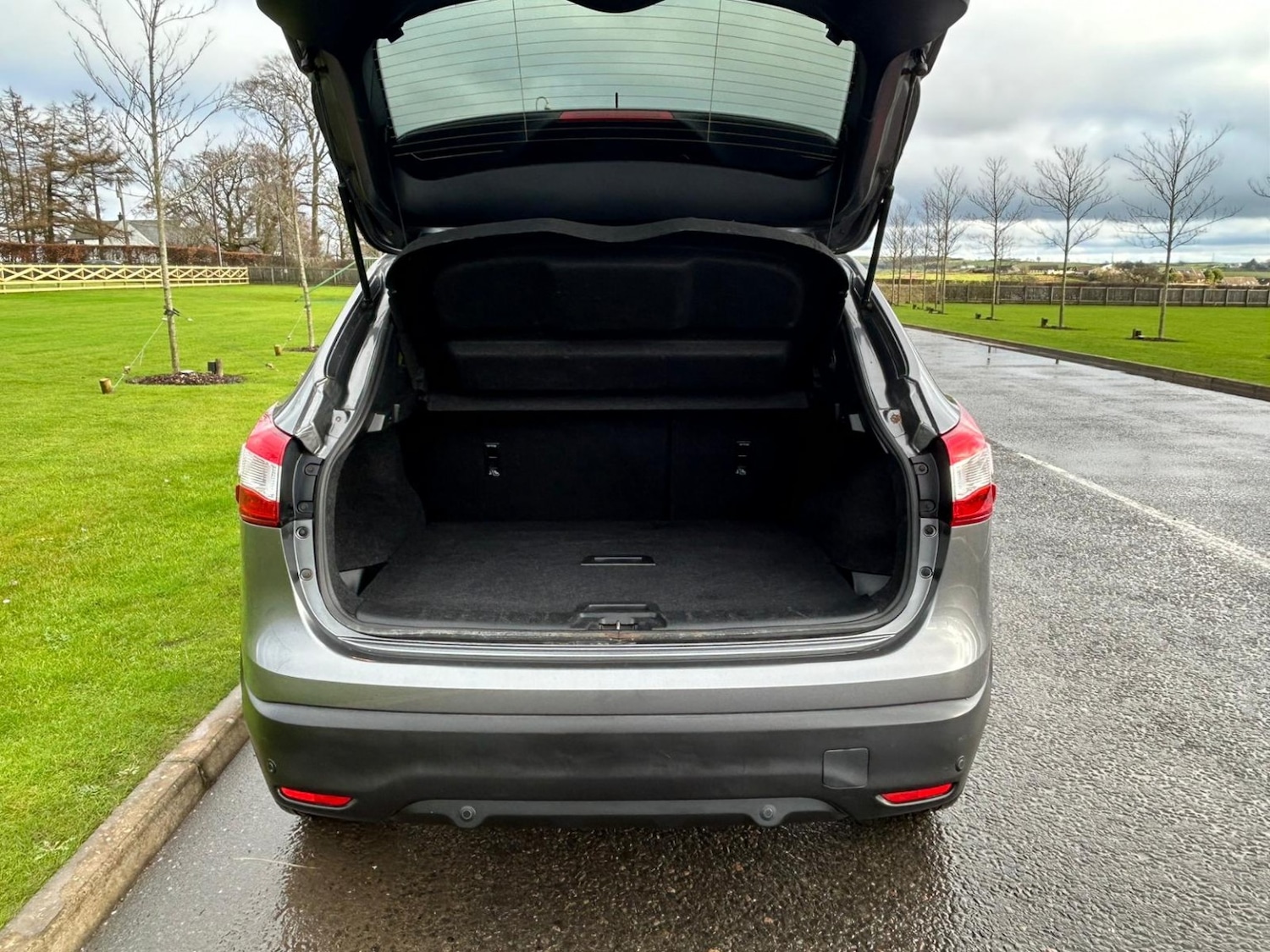 Used Nissan Qashqai 2016 for sale - 76637438: Photo 10