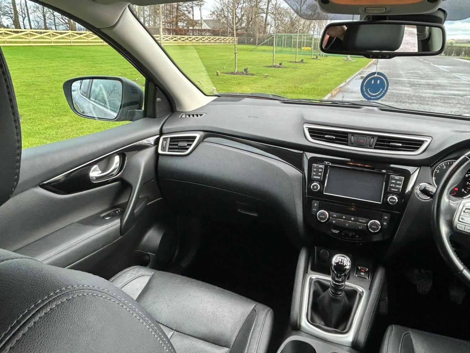 Used Nissan Qashqai 2016 for sale - 76637438: Photo 15