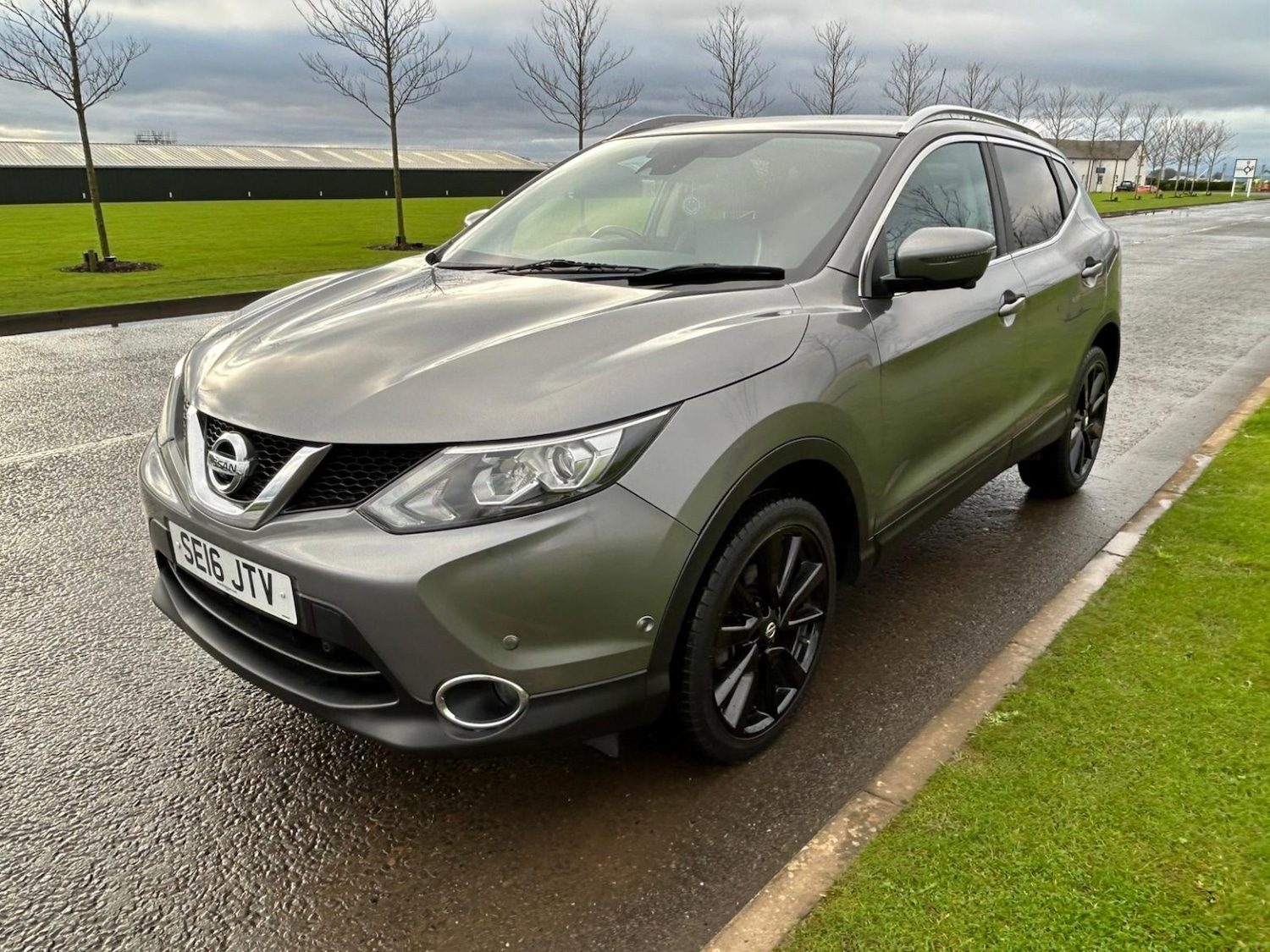 Used Nissan Qashqai 2016 for sale - 76637438: Photo 2