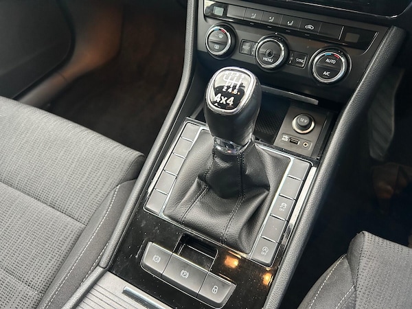 Used Skoda Superb 2016 for sale - 76181101: Photo 17