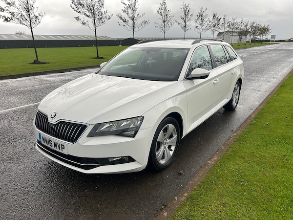 Used Skoda Superb 2016 for sale - 76181101: Photo 2