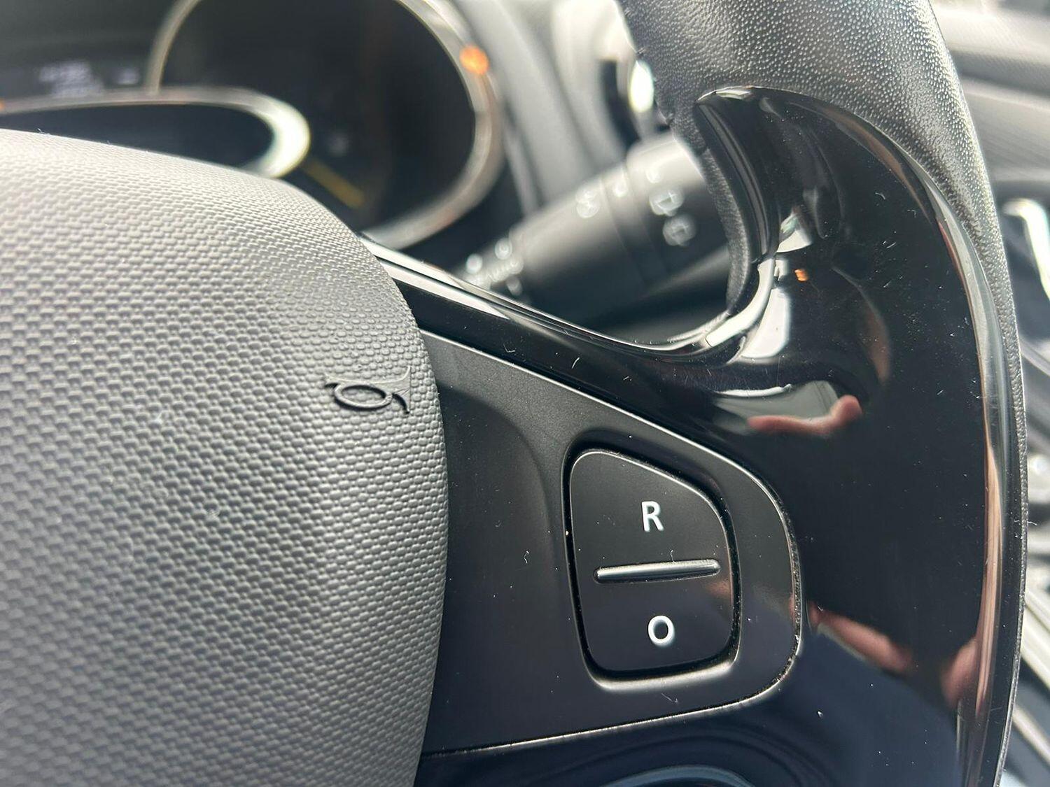 Used Renault Clio 2014 for sale - 76273310: Photo 10