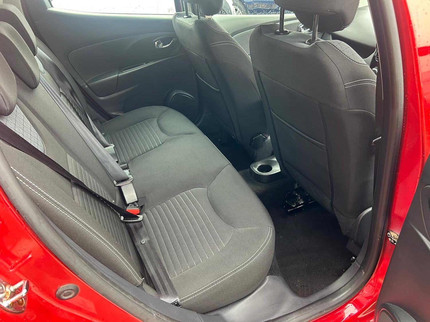 Used Renault Clio 2014 for sale - 76273310: Photo 16