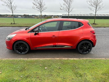 Used Renault Clio 2014 for sale - 76273310: Photo