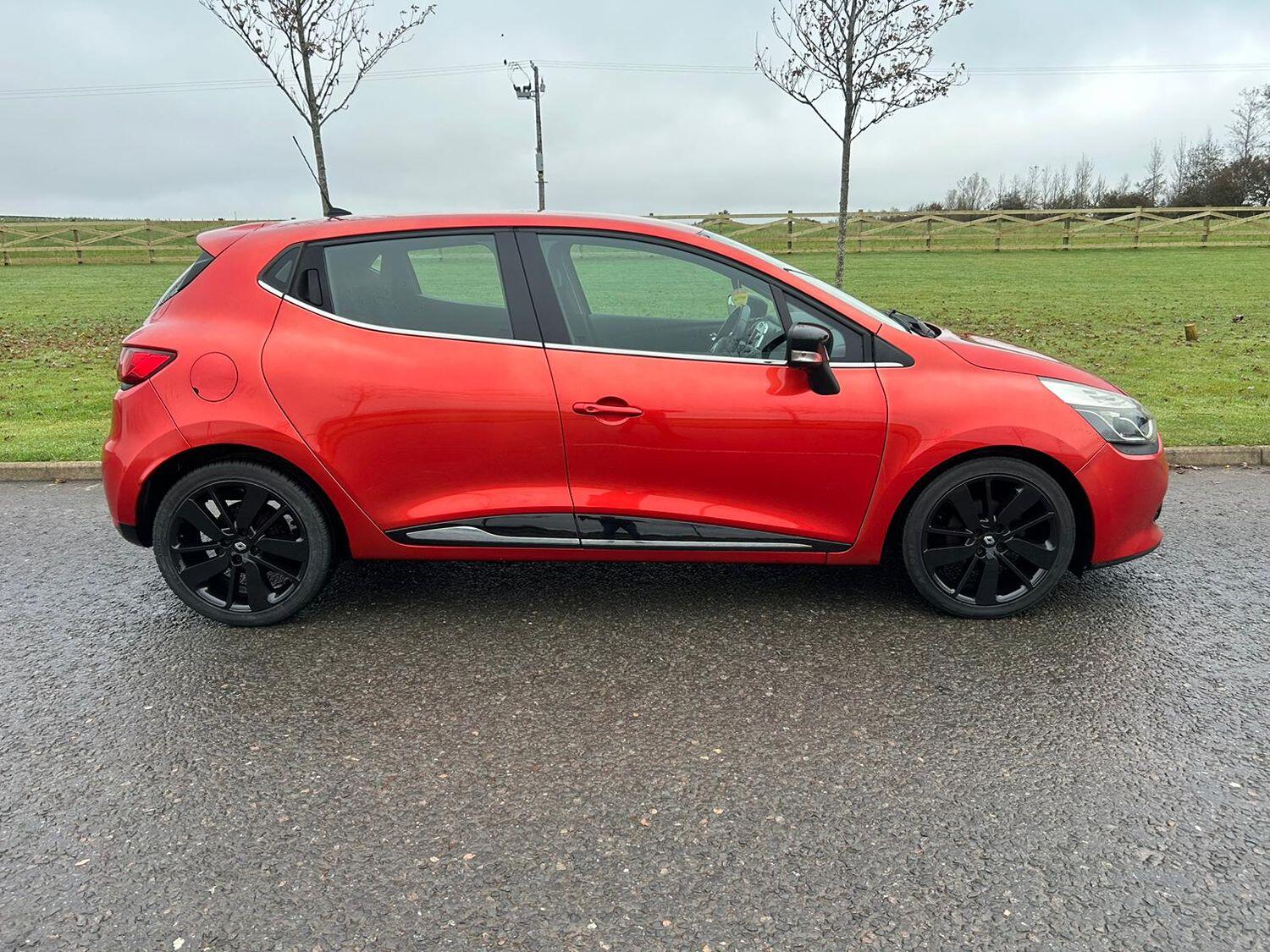 Used Renault Clio 2014 for sale - 76273310: Photo 5