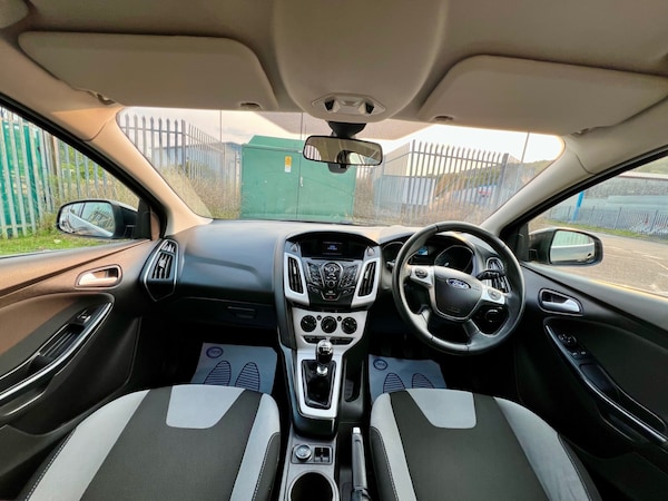 Used Ford Focus 2013 for sale - 75650257: Photo 16