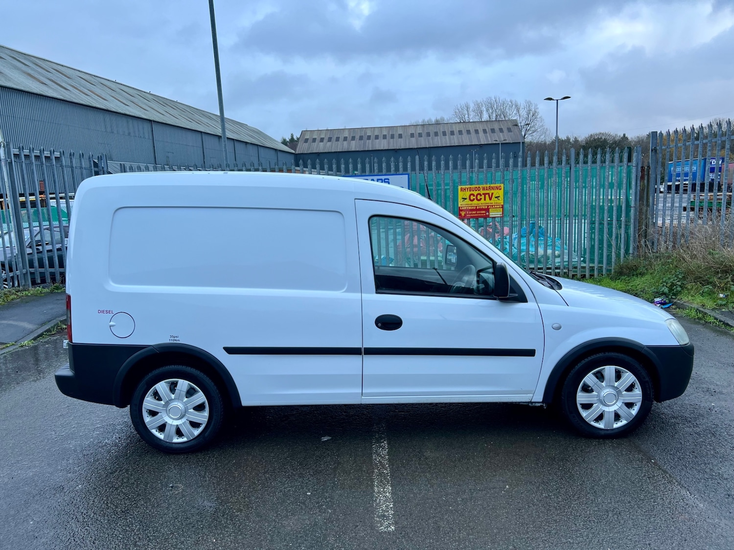 Used Vauxhall Combo 2011 for sale - 76855428: Photo 4