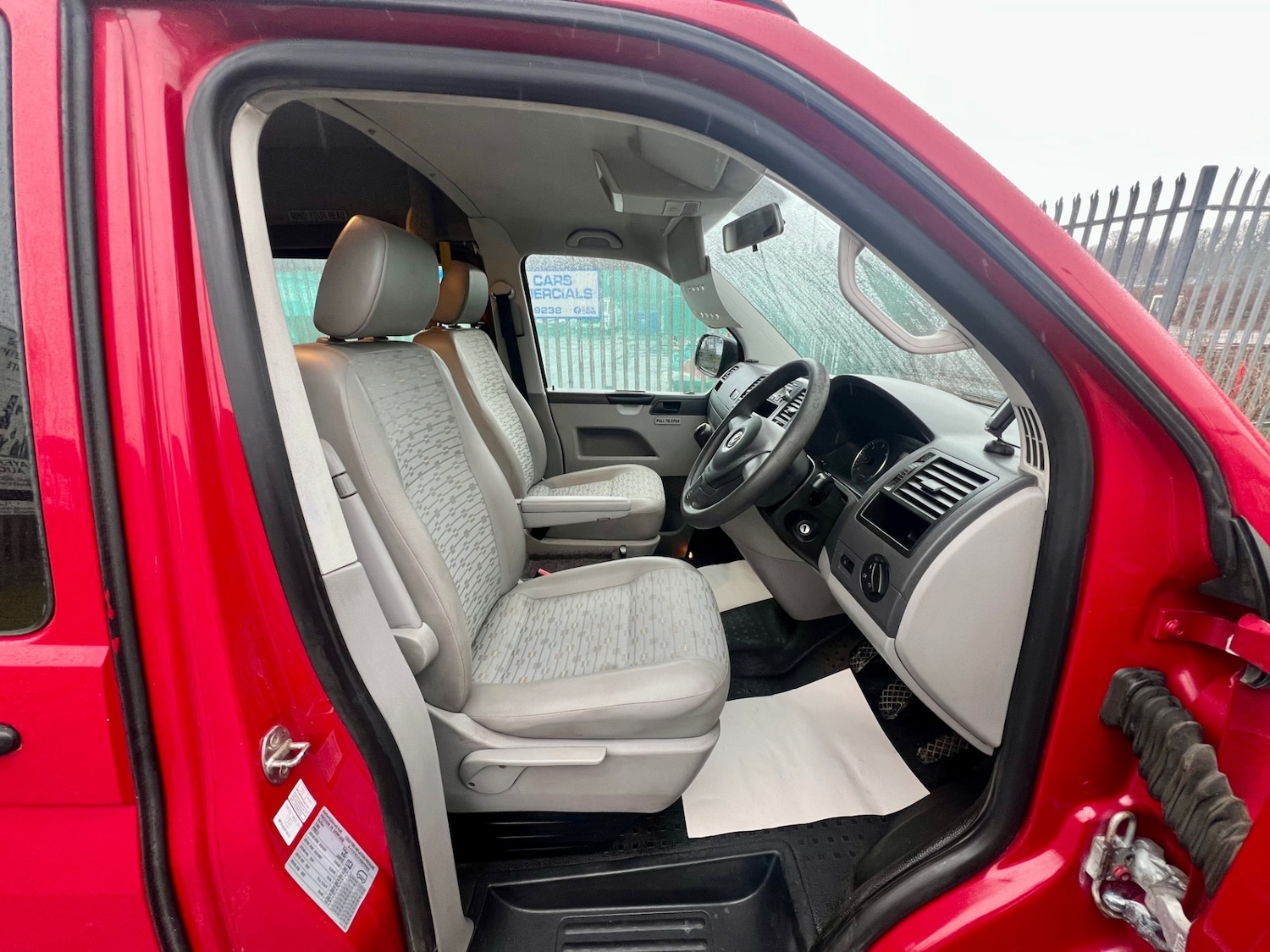 Used Volkswagen Transporter 2011 for sale - 77515322: Photo 14